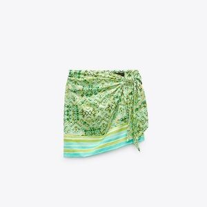 Printed mini skirt